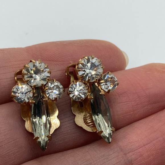 Vtg Rose Gold Tone White Round & Grey Navette Crystal Clip on Earrings .9” - Picture 4 of 7